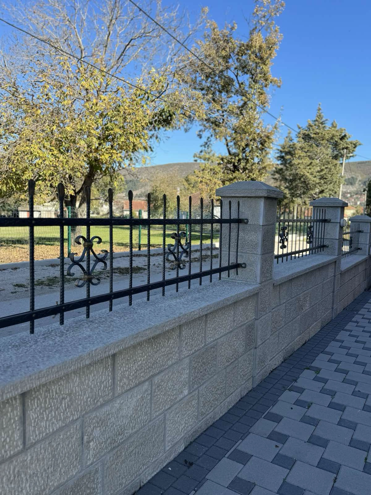 Špicani bilećki kamen